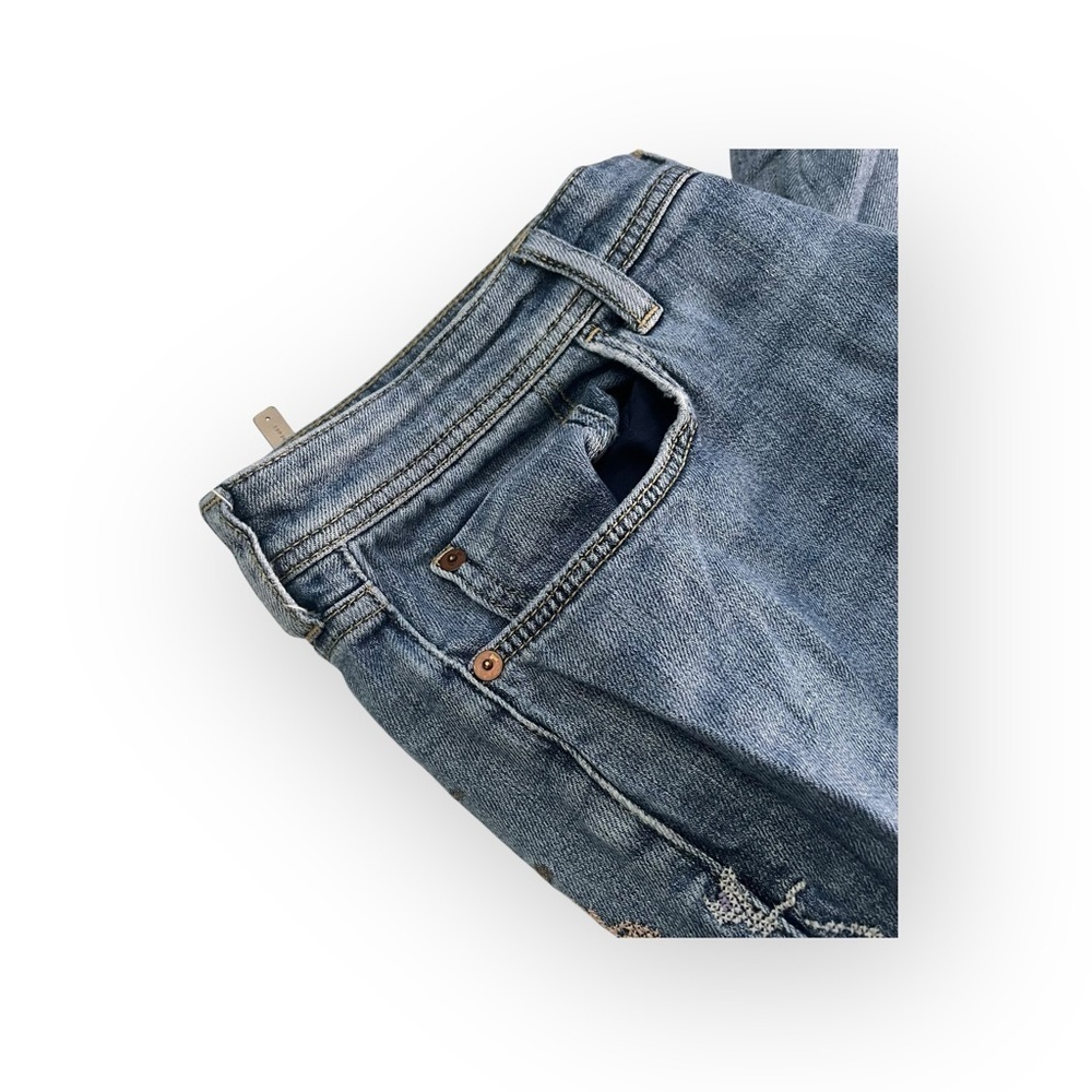 Anthropologie Pilcro Mid Rise Slim Boyfriend Embroidered Jeans Size 29 $158 NWT - Picture 5 of 9